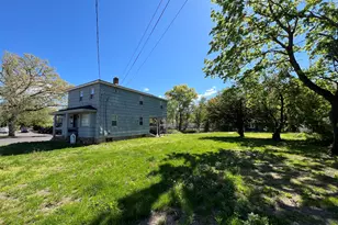 270 East St, Plainville, CT 06062 - Photo 4