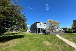 270 East St, Plainville, CT 06062 - Photo 8