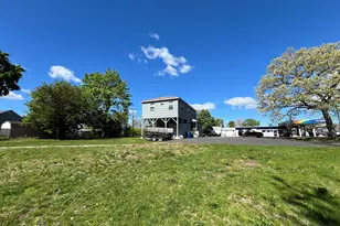 270R East St, Plainville, CT 06062 - Photo 24