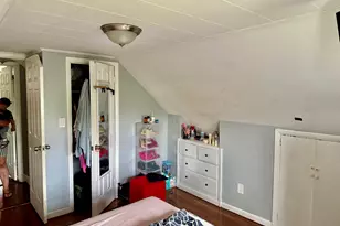 15 Edwards St, Bridgeport, CT 06606 - Photo 6