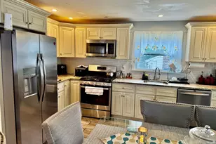 15 Edwards St, Bridgeport, CT 06606 - Photo 14