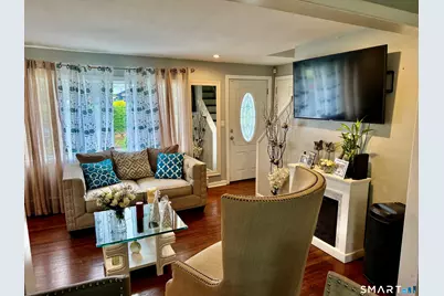 15 Edwards Street, Bridgeport, CT 06606 - Photo 12