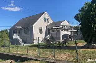 15 Edwards St, Bridgeport, CT 06606 - Photo 1