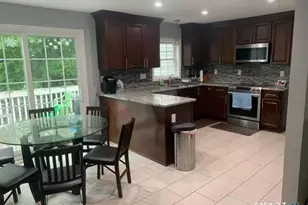 994 Bunker Hill Ave, Waterbury, CT 06708 - Photo 10