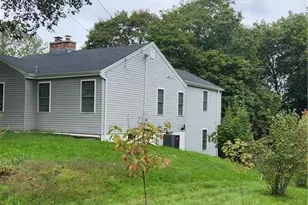 994 Bunker Hill Ave, Waterbury, CT 06708 - Photo 2