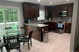 994 Bunker Hill Ave, Waterbury, CT 06708 - Photo 14