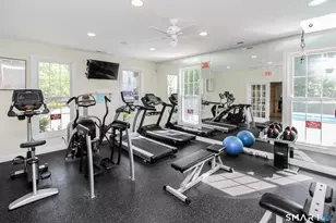 902 Sienna Dr, Danbury, CT 06810 - Photo 26