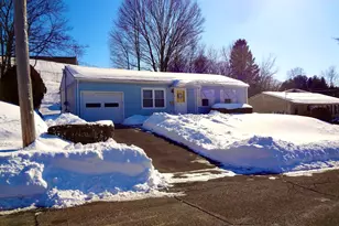 4 Beverly Dr, Ansonia, CT 06401 - Photo 1