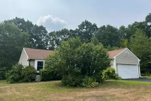 193 Deerfield Ridge Dr, Groton, CT 06355 - Photo 2