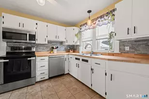 54 Allen St, Bristol, CT 06010 - Photo 4