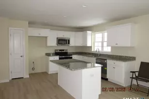 73 Warm Earth Rd, Naugatuck, CT 06770 - Photo 4