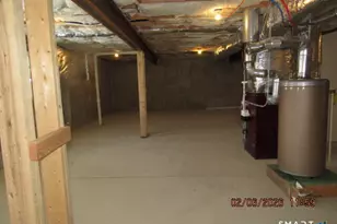 73 Warm Earth Rd, Naugatuck, CT 06770 - Photo 16