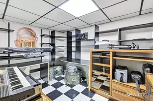 35 Rustown Dr, Stratford, CT 06614 - Photo 30