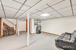 35 Rustown Dr, Stratford, CT 06614 - Photo 28