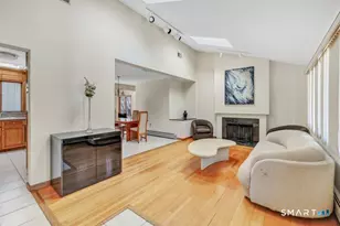 35 Rustown Dr, Stratford, CT 06614 - Photo 8