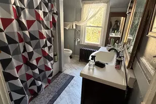 373 377 387 Jefferson Ave, New London, CT 06320 - Photo 14