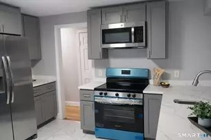 10 Winterberry Cir, Westbrook, CT 06498 - Photo 28