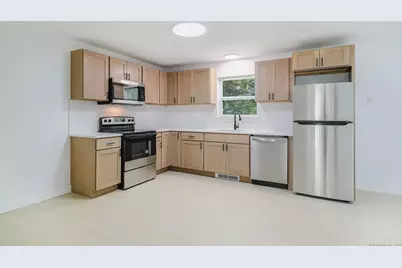 62 Chestnut St Extension #10, Danbury, CT 06810 - Photo 18