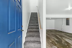 62 Chestnut St Ext, Danbury, CT 06810 - Photo 8