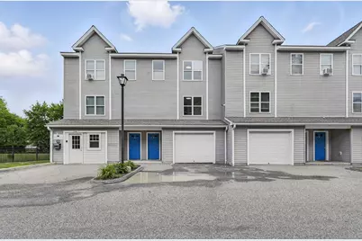 62 Chestnut St Extension #10, Danbury, CT 06810 - Photo 1