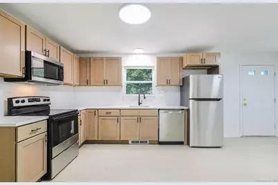 62 Chestnut St Extension #10, Danbury, CT 06810 - Photo 16