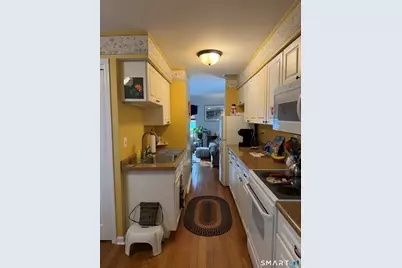 30 Folkstone Road #APT C, East Windsor, CT 06016 - Photo 6