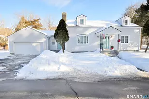 3 Curtis St, Norwich, CT 06360 - Photo 2