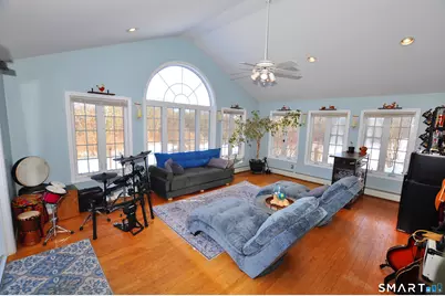 7 Glen Hollow, East Granby, CT 06026 - Photo 8