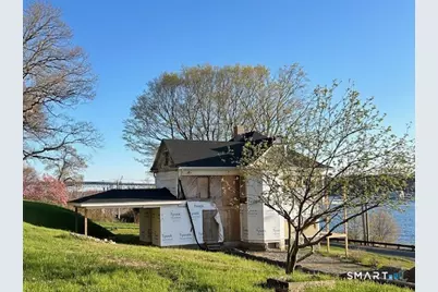 435 Military Highway, Groton, CT 06340 - Photo 2