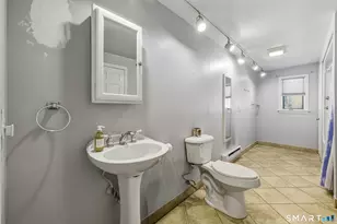 16 Merrywood Ln, East Lyme, CT 06333 - Photo 24