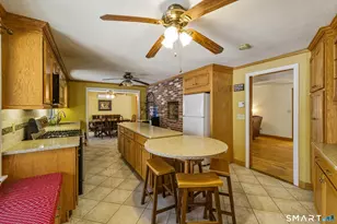 16 Merrywood Ln, East Lyme, CT 06333 - Photo 6