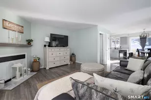 32 Woodland Ct, Meriden, CT 06450 - Photo 8