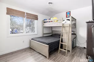 32 Woodland Ct, Meriden, CT 06450 - Photo 12