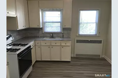 720 Knapps Highway, Fairfield, CT 06825 - Photo 6