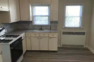 720 Knapps Hwy, Fairfield, CT 06825 - Photo 6