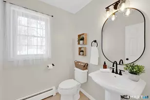 27 April Way, Bloomfield, CT 06002 - Photo 20