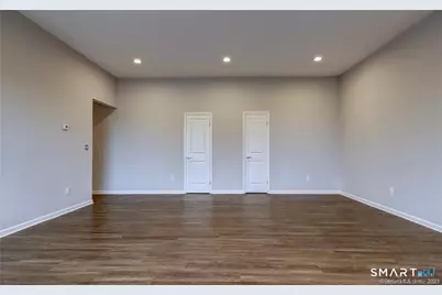 91 Stowe Avenue #APT 203, Milford, CT 06460 - Photo 4