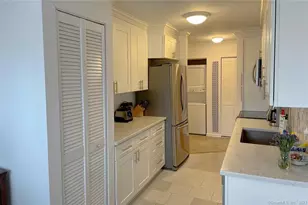 87 Southport Woods Drive, Fairfield, CT 06890 - Photo 8