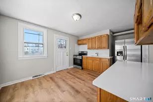 8 New Hampshire Dr, New Britain, CT 06052 - Photo 10