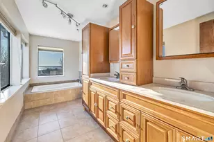 675 Townsend Ave, New Haven, CT 06512 - Photo 16