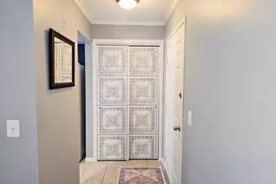 22 Essex Ct, Brookfield, CT 06804 - Photo 4