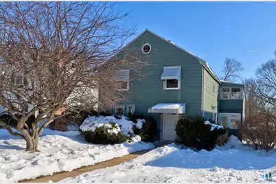 536 South Quaker Lane, West Hartford, CT 06110 - Photo 1