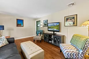 162 Townsend Ave, Waterbury, CT 06705 - Photo 8