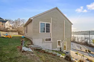 611 Military Hwy, Groton, CT 06340 - Photo 30