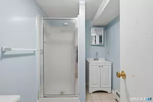 16 Clarendon Ave, West Hartford, CT 06110 - Photo 30