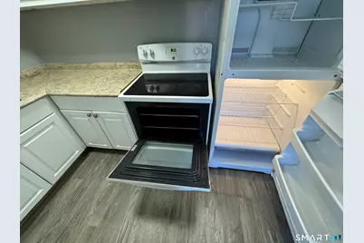 958 Wethersfield Avenue #202, Hartford, CT 06114 - Photo 12