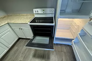 958 Wethersfield Ave, Hartford, CT 06114 - Photo 12