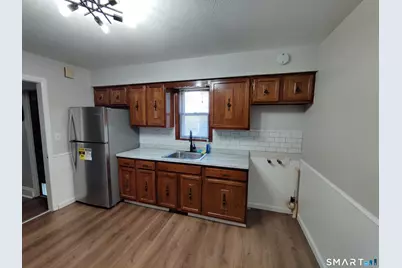 141 Hawkins Street, Derby, CT 06418 - Photo 4