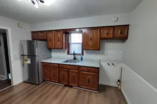 141 Hawkins St, Derby, CT 06418 - Photo 4