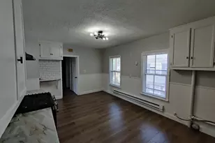 141 Hawkins St, Derby, CT 06418 - Photo 16